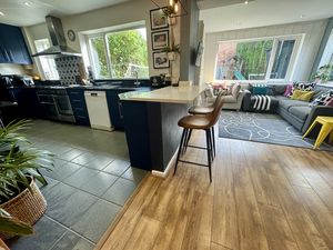 Open Plan Kitchen- click for photo gallery